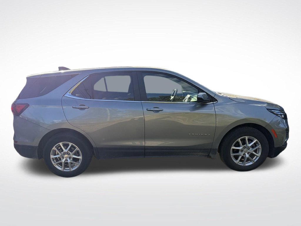 Used 2024 Chevrolet Equinox LT w/ LPO, Floor Liner Package FWD image 8