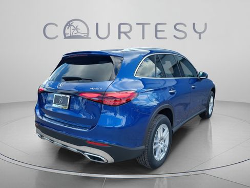 Certified 2026 Mercedes-Benz GLC 300 4MATIC image 4