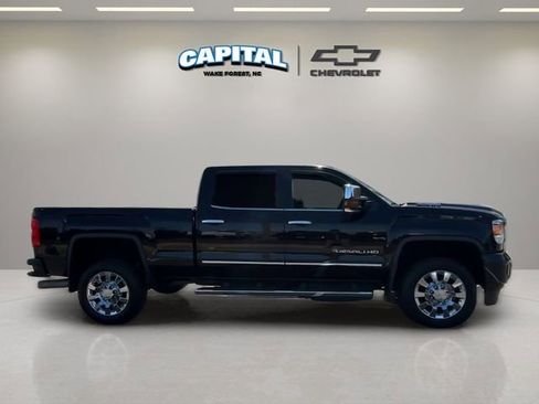 Used 2018 GMC Sierra 2500 Denali w/ Duramax Plus Package image 6