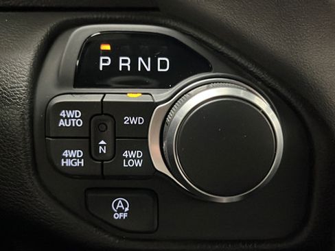 Certified 2025 RAM 1500 Big Horn AWD/4WD image 18