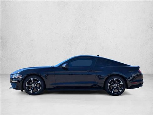 Used 2021 Ford Mustang Coupe image 8