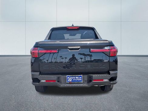 Used 2023 Hyundai Santa Cruz SE AWD/4WD image 5