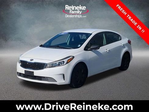 Used 2017 Kia Forte LX image 1
