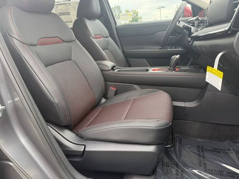 New 2026 Nissan Kicks SR image 26