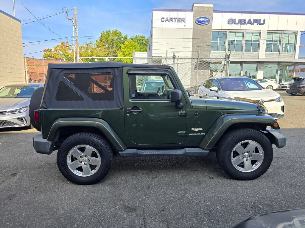 Used 2008 Jeep Wrangler Sahara AWD/4WD image 8
