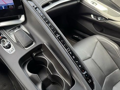 Used 2024 Chevrolet Corvette Stingray Preferred Cpe w/ Z51 Performance Package RWD image 21