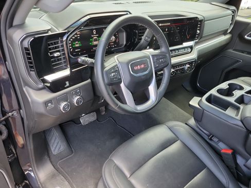 Used 2026 GMC Sierra 1500 SLT RWD image 3