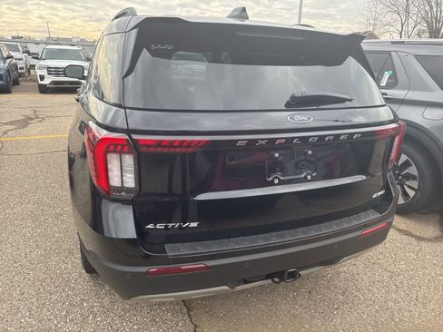 New 2026 Ford Explorer Active w/ Active Comfort Package image 17