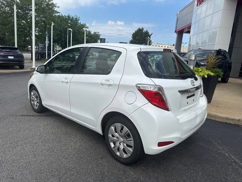 Used 2012 Toyota Yaris LE FWD image 3