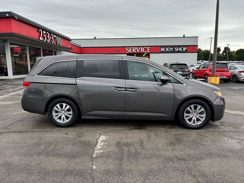 Used 2016 Honda Odyssey EX-L image 2