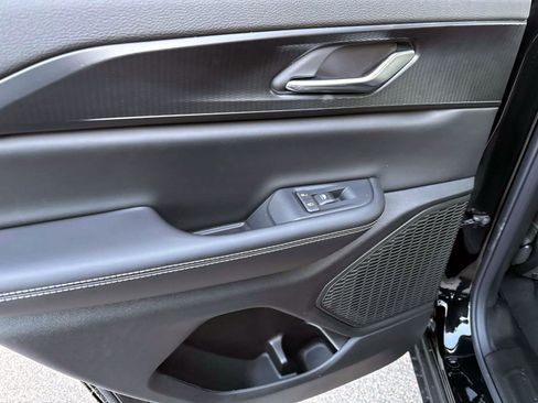 New 2025 Jeep Grand Cherokee 4WD image 7