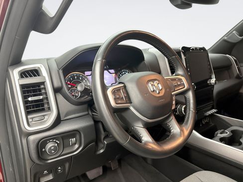 Used 2021 RAM 1500 Big Horn AWD/4WD image 7