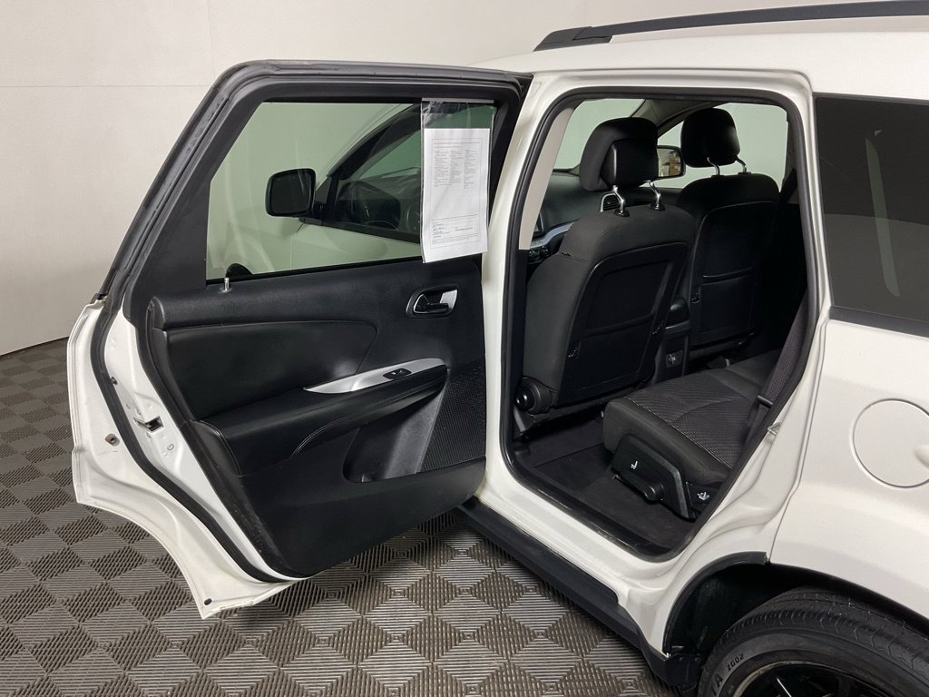 Used 2019 Dodge Journey SE w/ Premium Group AWD/4WD image 30