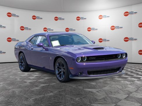 Used 2023 Dodge Challenger R/T Scat Pack RWD image 3
