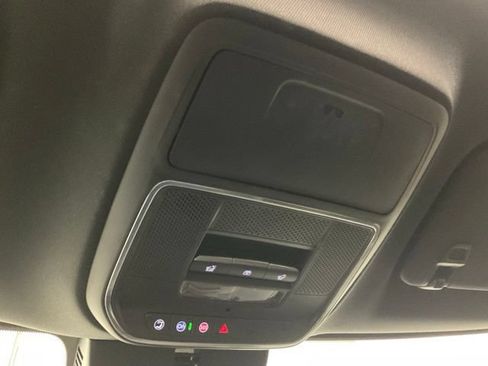 Used 2024 GMC Acadia Denali w/ Super Cruise Package AWD/4WD image 18