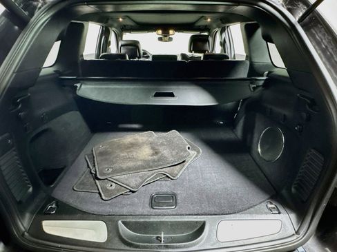 Used 2018 Jeep Grand Cherokee Limited w/ Luxury Group II image 26