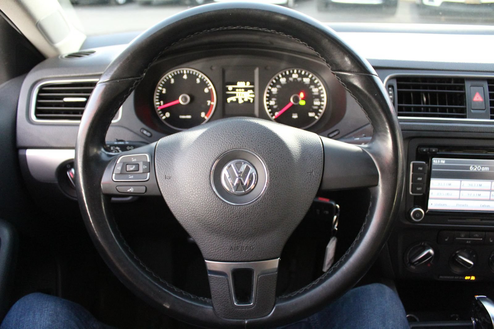 Used 2013 Volkswagen Jetta SE FWD image 15