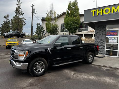 Used 2021 Ford F150 XLT w/ XTR Package image 2