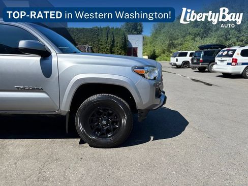 Used 2020 Toyota Tacoma SR5 AWD/4WD image 9