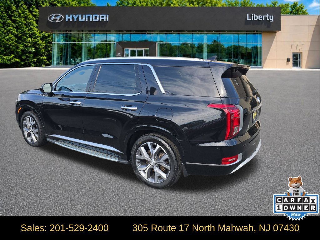 Certified 2022 Hyundai Palisade Limited w/ Cargo Package AWD/4WD image 3