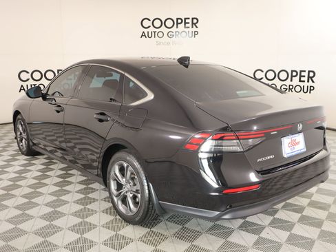 Used 2023 Honda Accord EX image 23