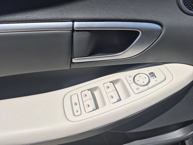 Used 2025 Hyundai Sonata SEL FWD image 13