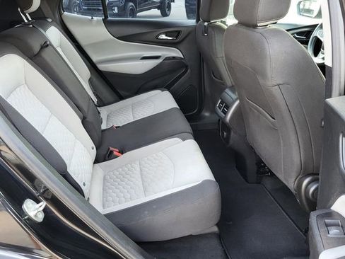Used 2018 Chevrolet Equinox LS image 26