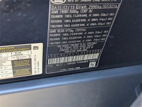 Used 2020 Land Rover Discovery SE image 35