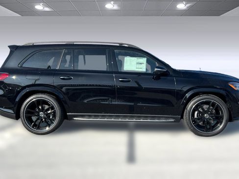New 2026 Mercedes-Benz GLS 580 4MATIC image 7