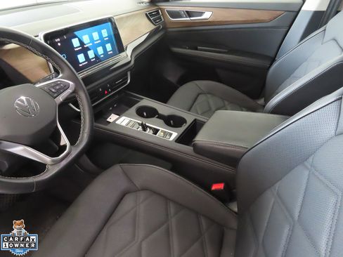 Certified 2024 Volkswagen Atlas SE FWD image 21