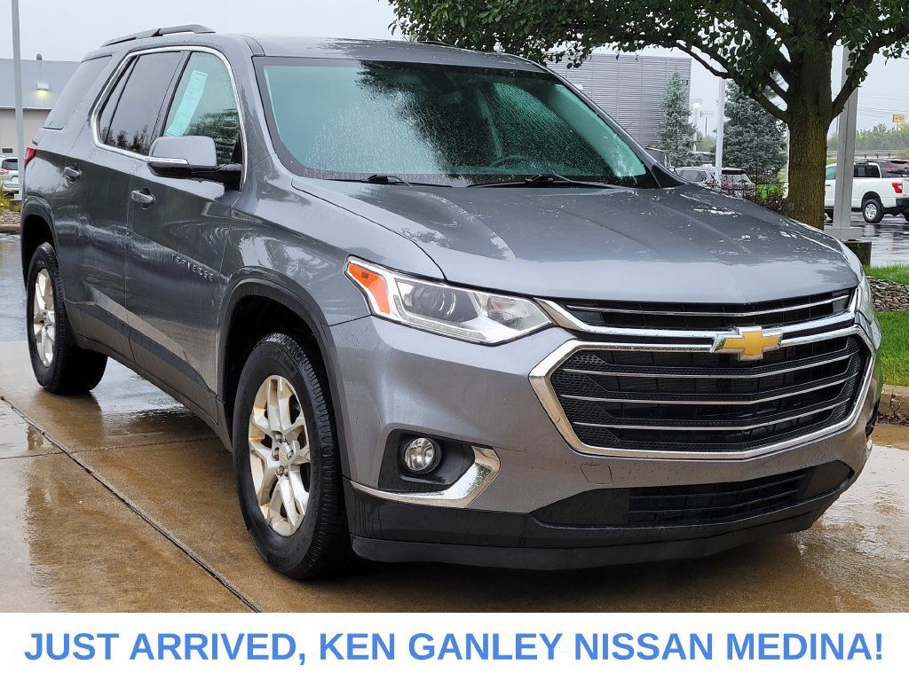 Used 2020 Chevrolet Traverse LT w/ LPO, Floor Liner Package AWD/4WD image 1