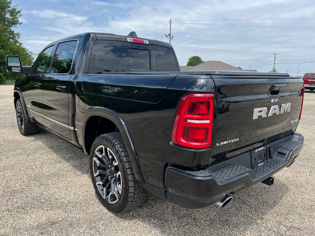 Used 2025 RAM 1500 Limited w/ Trailer Tow Group AWD/4WD image 3