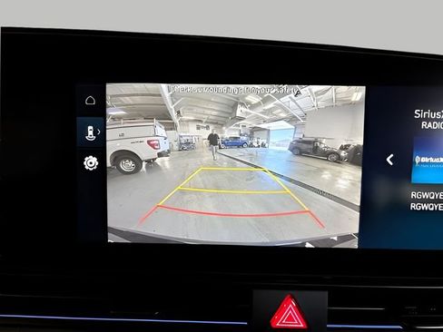 New 2025 Hyundai Elantra Limited image 42