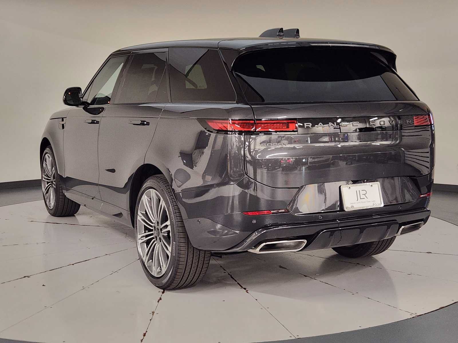 New 2026 Land Rover Range Rover Sport Dynamic SE AWD/4WD image 6