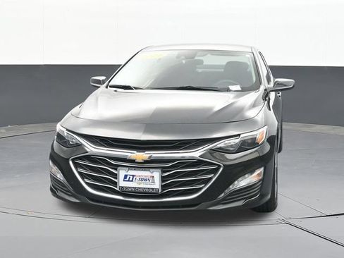 Used 2024 Chevrolet Malibu LT FWD image 2