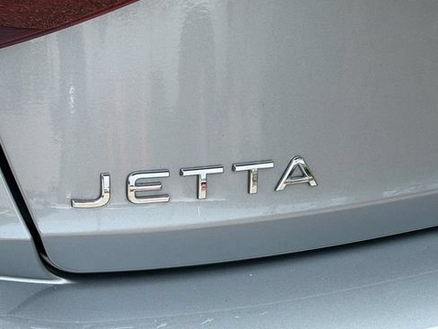 Certified 2024 Volkswagen Jetta S FWD image 9