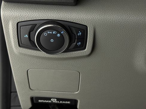 Used 2018 Ford F350 XL w/ Power Equipment Group AWD/4WD image 60