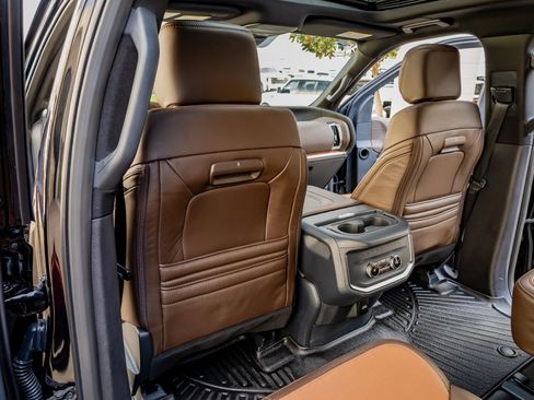 Used 2025 Ford Expedition Max King Ranch AWD/4WD image 32