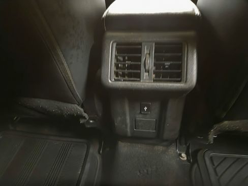 Used 2019 Mitsubishi Outlander SE image 35