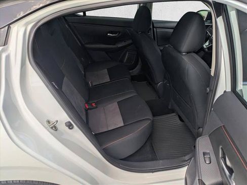 Used 2024 Nissan Sentra SR FWD image 17