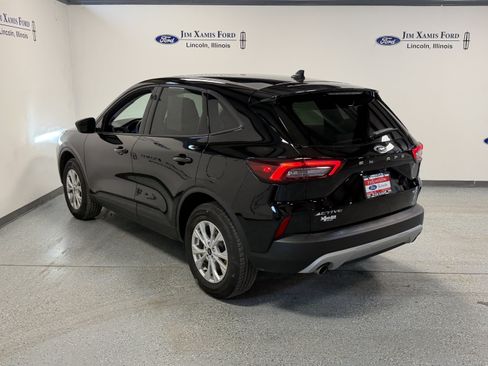 Used 2025 Ford Escape Active AWD/4WD image 29
