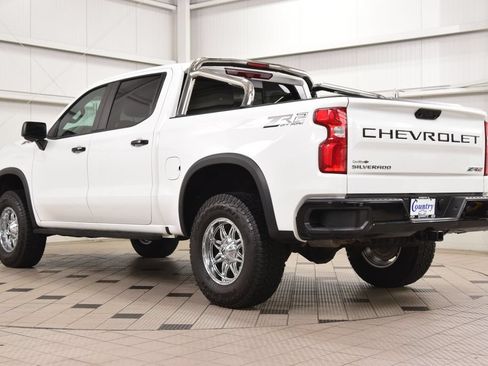 Used 2023 Chevrolet Silverado 1500 ZR2 w/ Technology Package AWD/4WD image 6