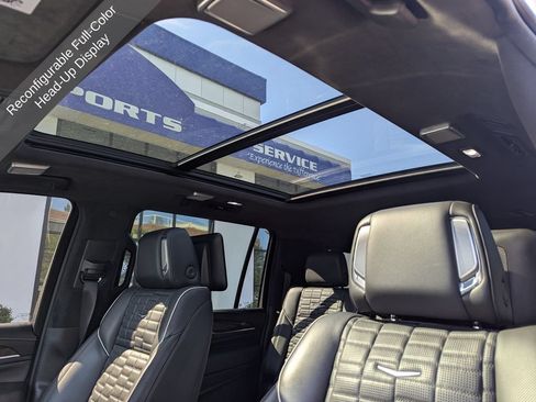 Used 2022 Cadillac Escalade ESV Sport Platinum AWD/4WD image 39