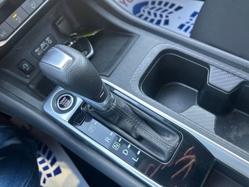 Used 2025 Nissan Sentra SV image 25