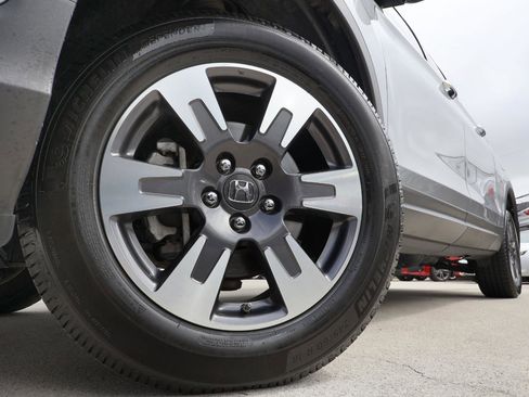 Used 2019 Honda Ridgeline RTL-E image 25