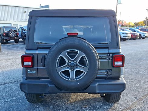 Certified 2022 Jeep Wrangler Unlimited Sport image 7