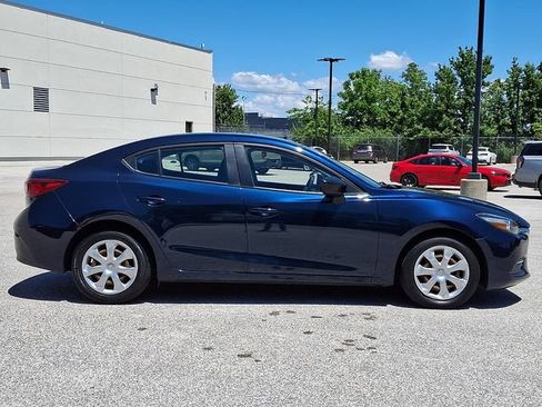 Used 2017 MAZDA MAZDA3 Sport FWD image 10