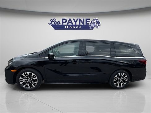Certified 2026 Honda Odyssey Elite image 3