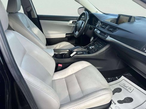 Used 2011 Lexus CT 200h image 13