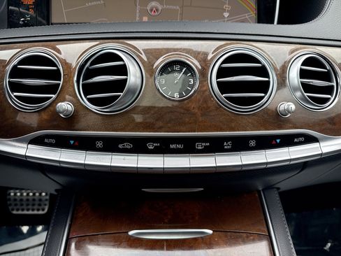 Used 2015 Mercedes-Benz S 550 4MATIC Sedan image 17